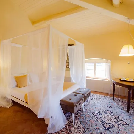 Bed & Breakfast Alta - Residenza D'epoca Con Piscina