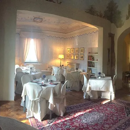 Bed & Breakfast Alta - Residenza D'epoca Con Piscina