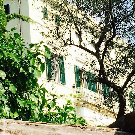 Bed & Breakfast Alta - Residenza D'epoca Con Piscina