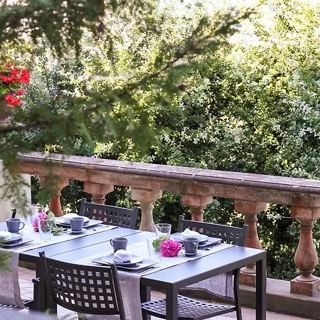 Alta - Residenza D'epoca Con Piscina