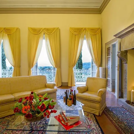 Bed & Breakfast Alta - Residenza D'epoca Con Piscina