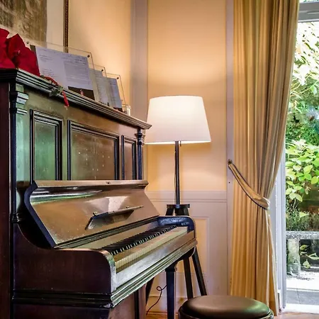 Alta - Residenza D'epoca Con Piscina 3*