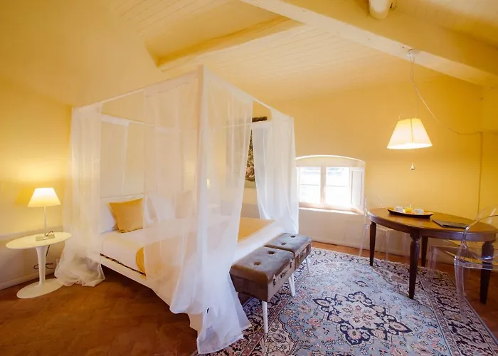 Bed and Breakfast Alta - Residenza D'epoca Con Piscina