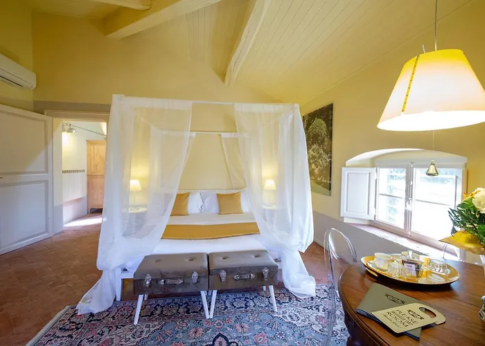 Bed and Breakfast Alta - Residenza D'epoca Con Piscina