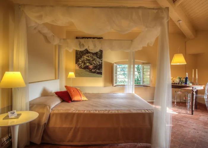 Bed and Breakfast Alta - Residenza D'epoca Con Piscina