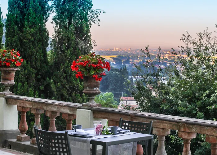 Bed and Breakfast Alta - Residenza D'epoca Con Piscina 4*