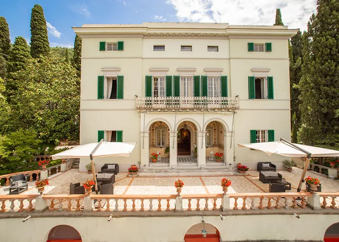 Alta - Residenza D'epoca Con Piscina Bed and Breakfast
