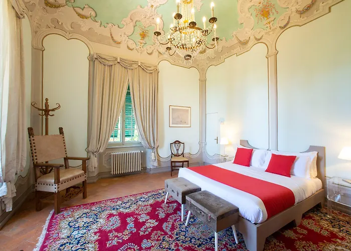 Bed and Breakfast Alta - Residenza D'epoca Con Piscina 4*