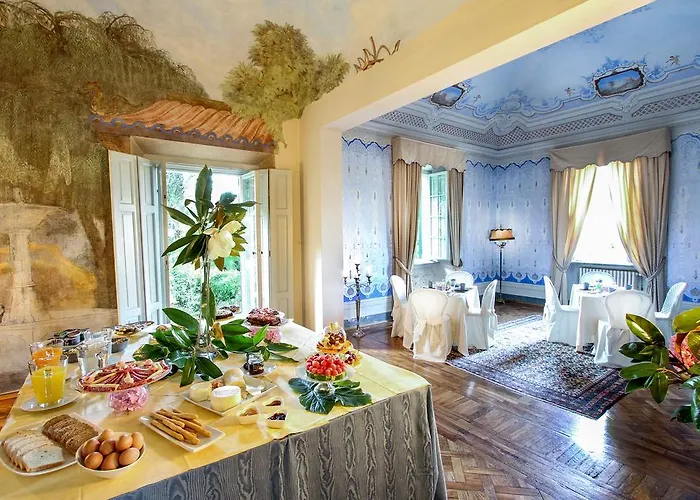 Bed and Breakfast Alta - Residenza D'epoca Con Piscina