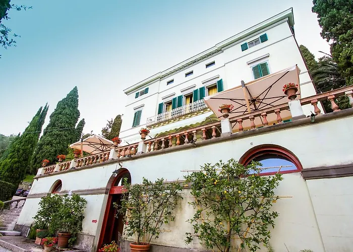 Alta - Residenza D'epoca Con Piscina