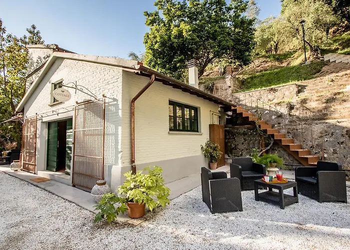 Alta - Residenza D'epoca Con Piscina 4*