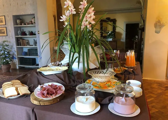 Alta - Residenza D'epoca Con Piscina 4*