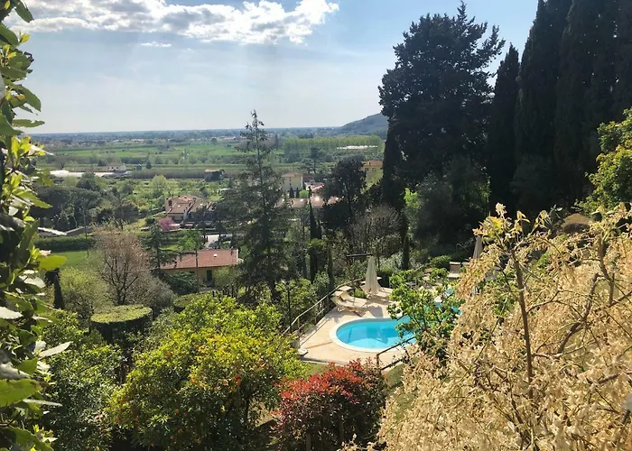 Alta - Residenza D'epoca Con Piscina