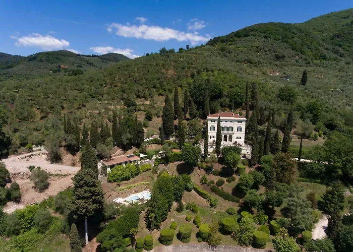 Alta - Residenza D'epoca Con Piscina