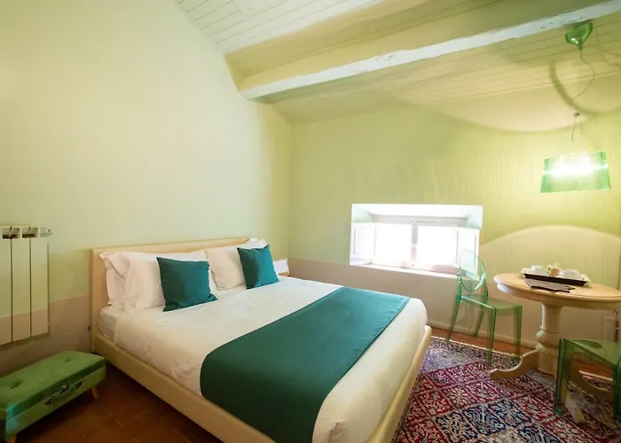 Bed and Breakfast Alta - Residenza D'epoca Con Piscina 4*